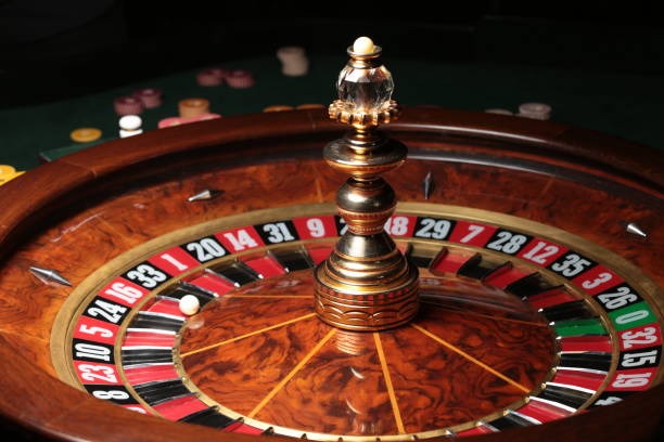 Egypt's Book of Mystery slot game interface showing expanding wild reels and bonus round trigger